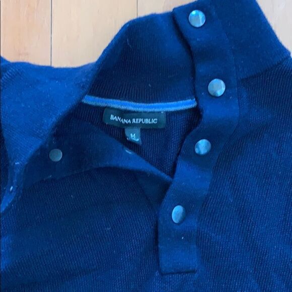 Banana republic navy blue merino wool sweater - Picture 2 of 3